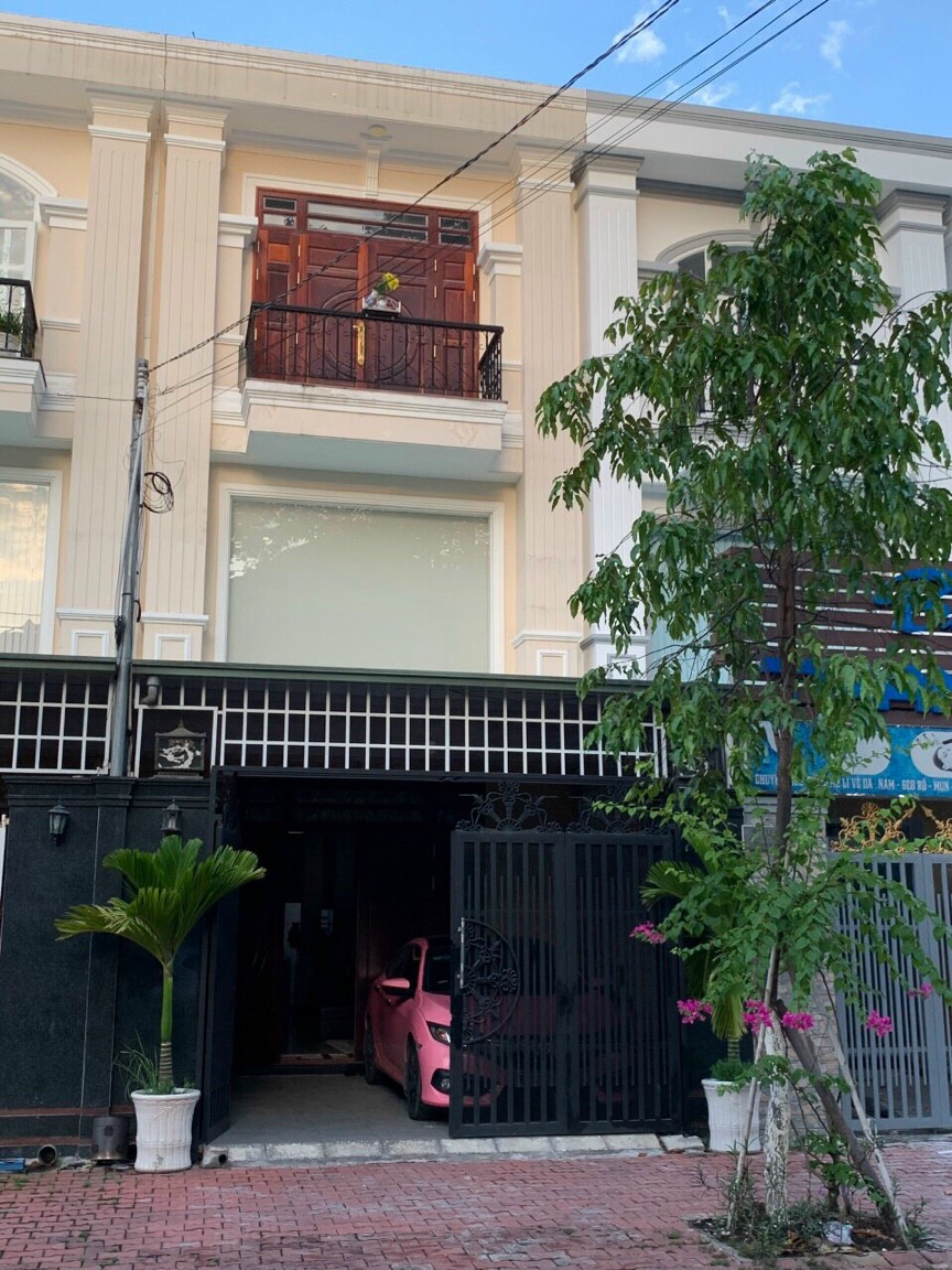 BÁN NHÀ MẶT TIỀN ĐƯỜNG PHẠM THỊ TÂN PHƯỜNG PHÚ LỢI THÀNH PHỐ THỦ DẦU MỘT BÌNH DƯƠNG