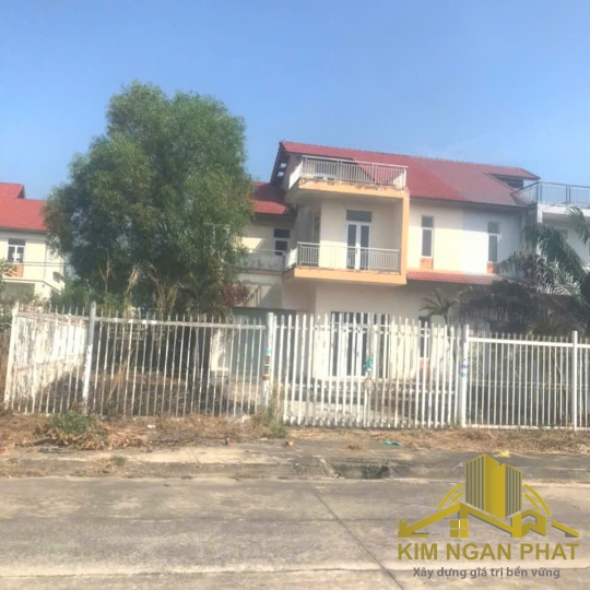 Bán Biệt Thự Sân Vườn Sang Trọng Tại Khu G, Phường Chánh Phú Hòa, Bến Cát, Bình Dương