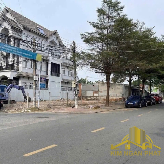 MẶT TIỀN KINH DOANH – PHẠM THỊ TÂN – TRUNG TÂM SẦM UẤT