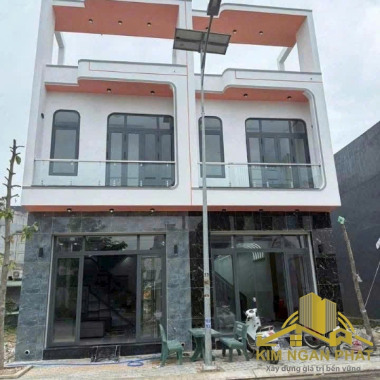 BÁN NHÀ MỚI HOÀN THIỆN TẠI KHU NHÀ Ở THÁI BÌNH DƯƠNG - TÂN UYÊN