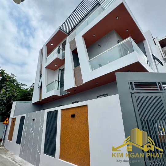 BÁN NHÀ 1 TRỆT 2 LẦU HIỆP THÀNH THỦ DẦU MỘT GIÁ 5,29 TỶ GẦN BỆNH VIỆN 512 GIƯỜNG