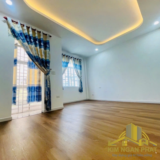 Bán nhà đường D9 khu tái định cư Phú Tân phường Phú Tân giá tốt nhất