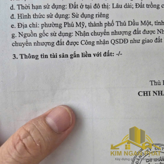 Bán nhà 3 tầng mặt tiền đường ĐX050 Hiệp Thành: Sát vách KDC Hiệp Thành 3, thiết kế hiện đại