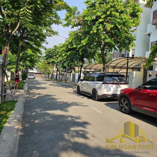 Bán nhà phố Haruka Thành phố Mới Bình Dương: Khu HR11A, full nội thất cao cấp, đang cho thuê 35 triệu/tháng