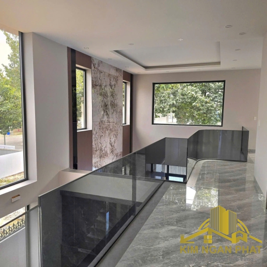 Bán biệt thự mái Nhật đẳng cấp KDC Hiệp Thành 3: Diện tích 11,3x30m thổ cư 100%, có hồ bơi và hồ cá Koi, full nội thất