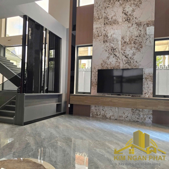 Bán biệt thự mái Nhật đẳng cấp KDC Hiệp Thành 3: Diện tích 11,3x30m thổ cư 100%, có hồ bơi và hồ cá Koi, full nội thất